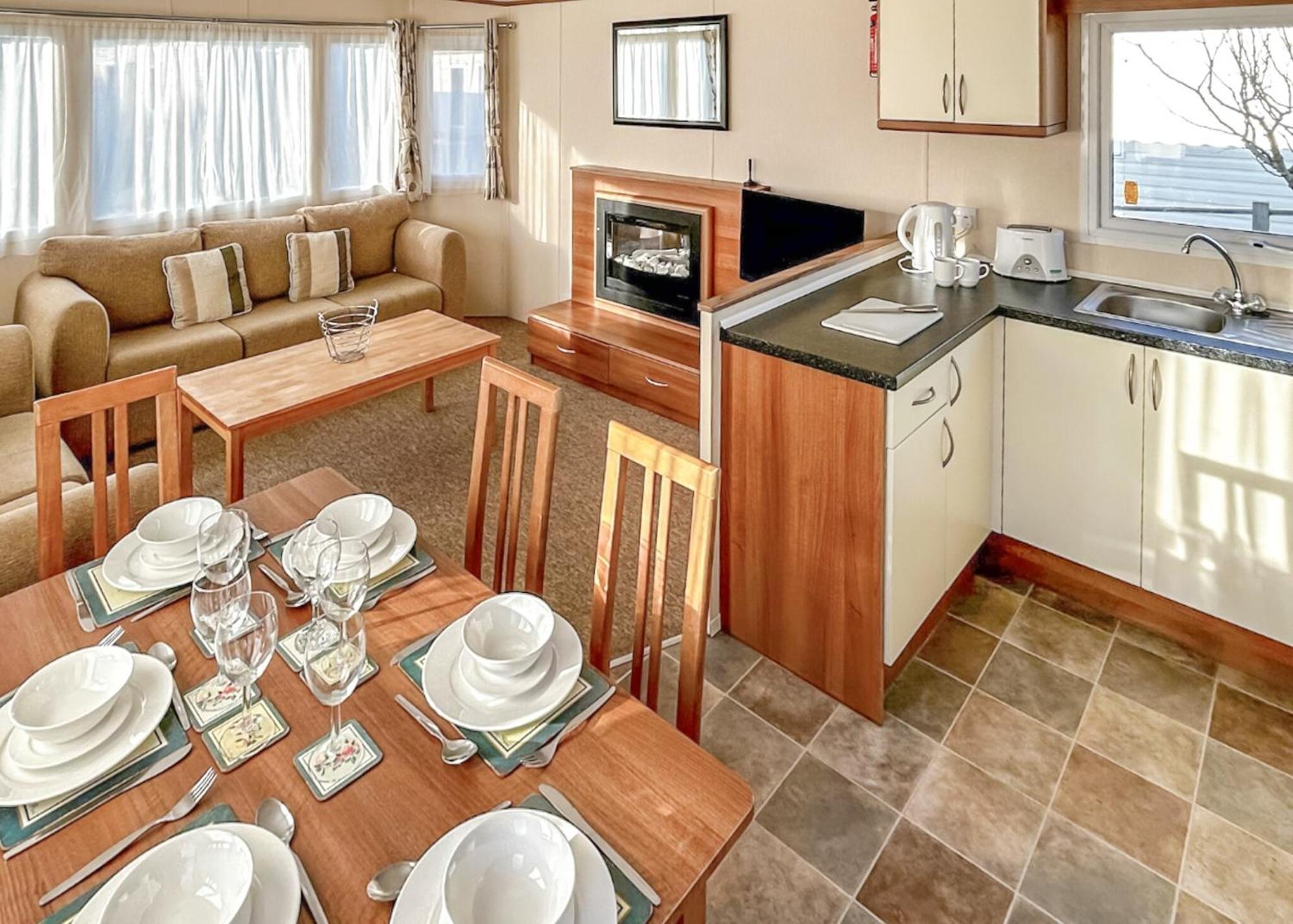Orchards Holiday Park Newbridge  Phòng bức ảnh